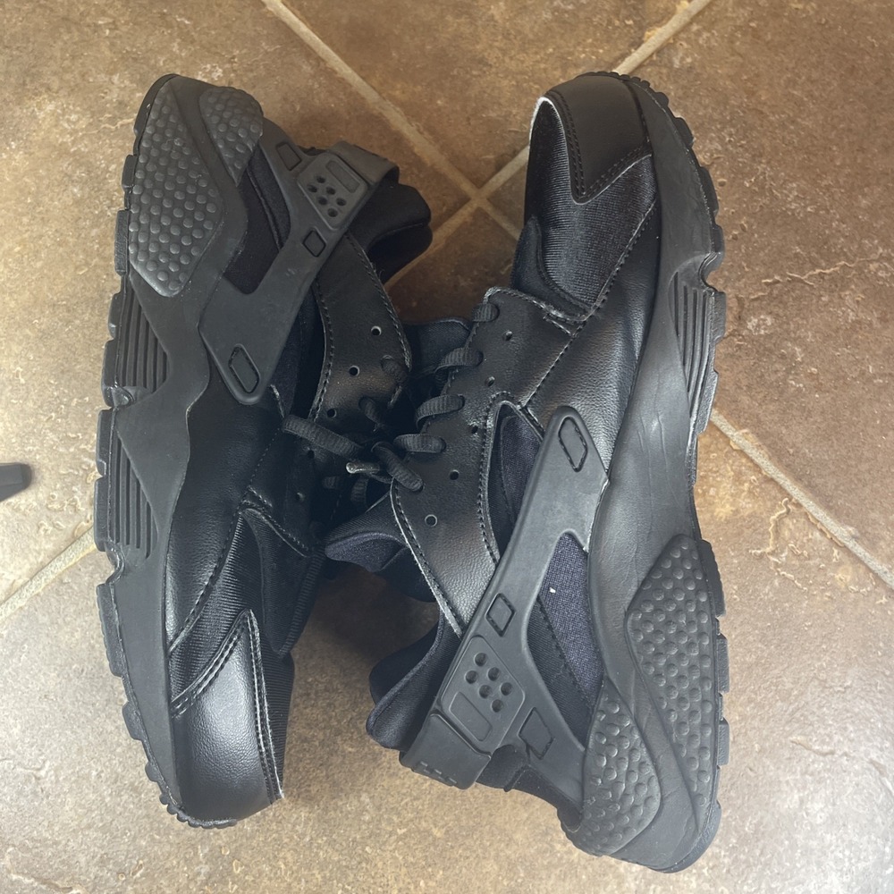 Black Nike Women's Athletic Sneakers - Classic All-Black Design - Picture 7 of 9